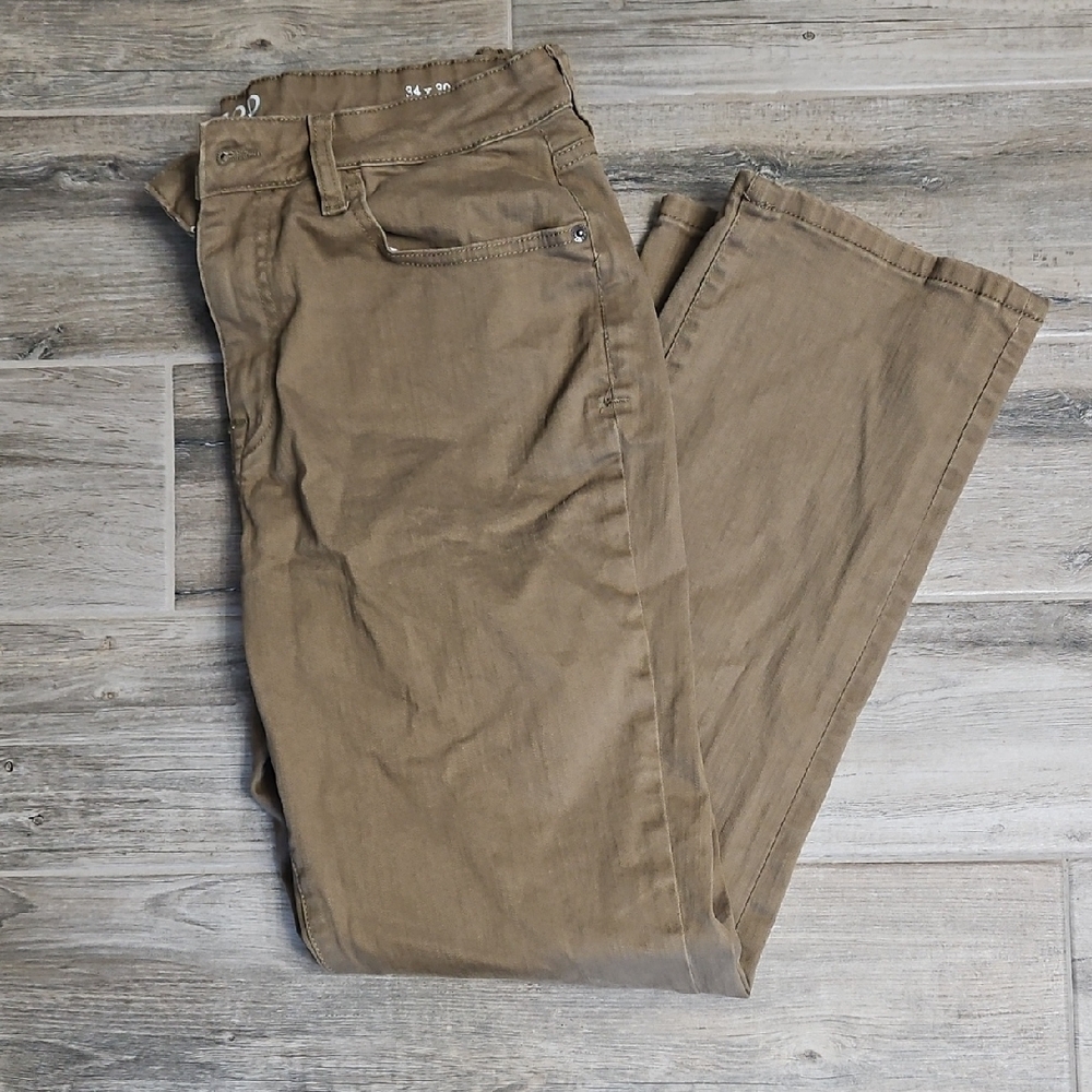 Men's IZOD Tan Jeans Relaxed Fit 34W X 30L